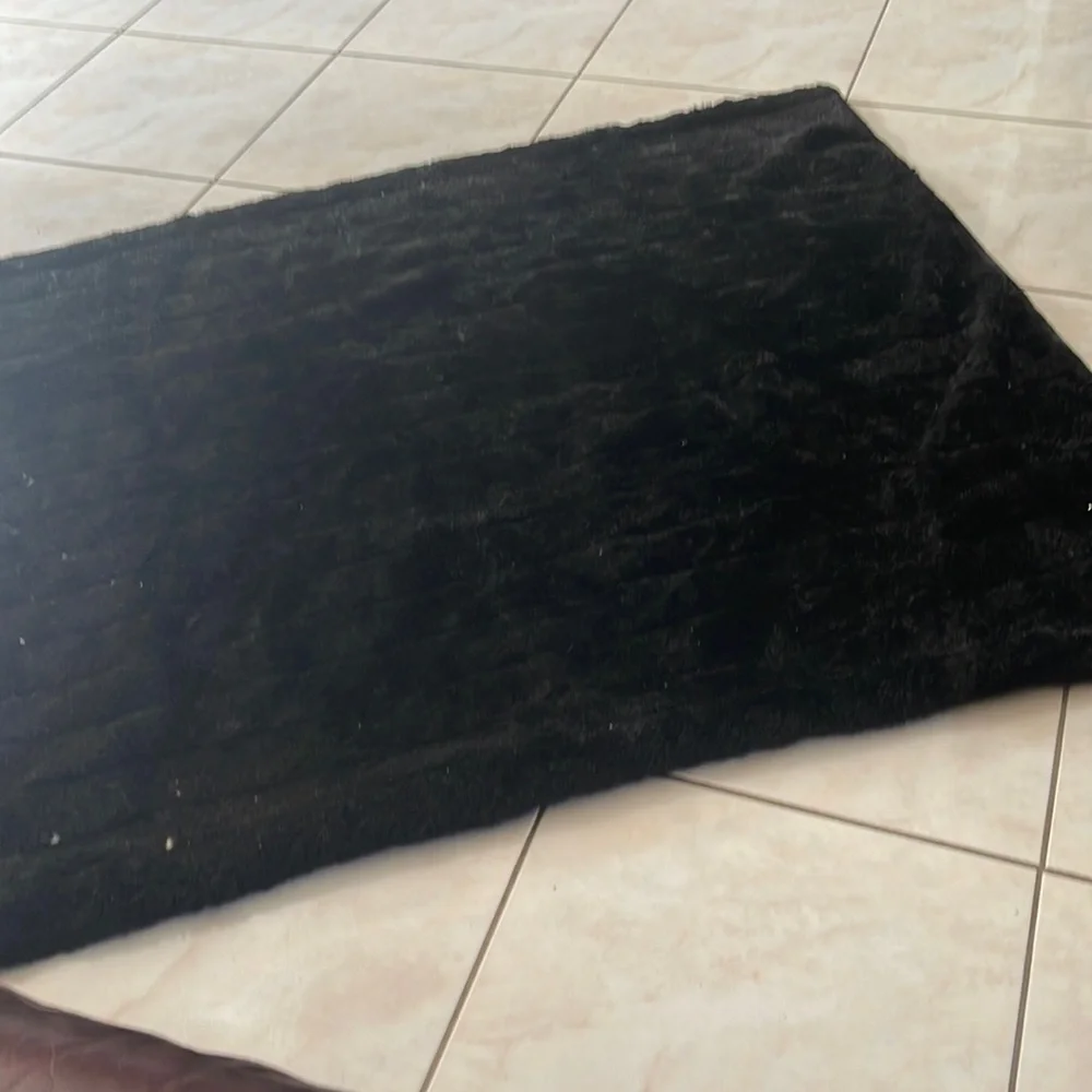 Throw blanket